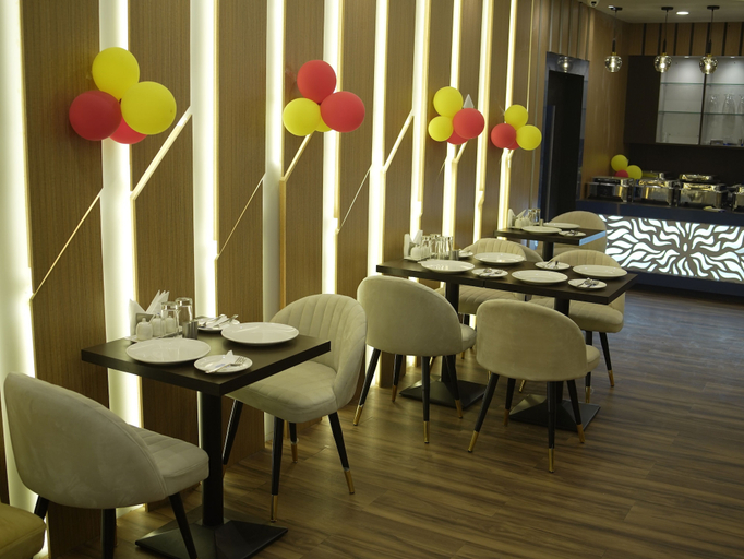 Restaurant 5, Hotel Divine international, Purba Medinipur