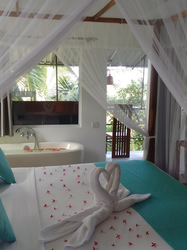 Bedroom 2, PEACEFUL GREEN VILLA, Akmeemana