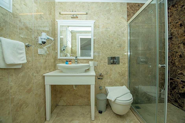 Bathroom 3, QS Cennet Life Hotel , Fethiye