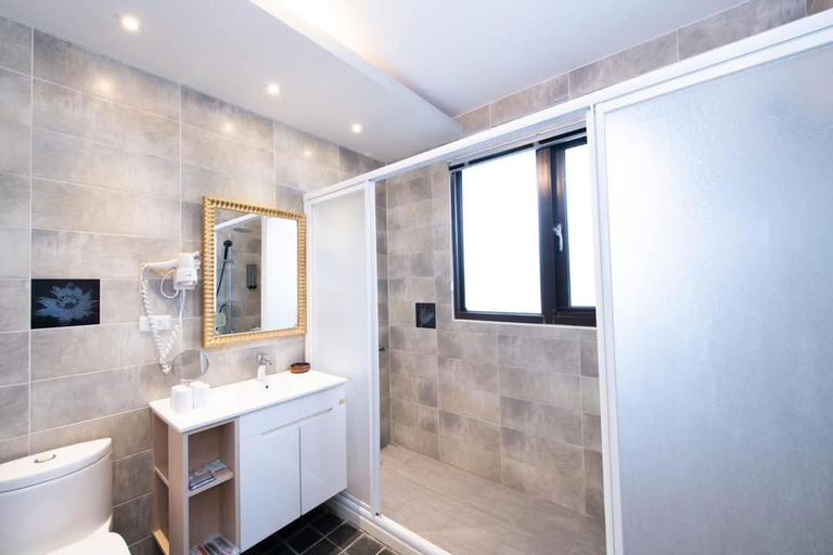 Bathroom 2, Snail Bed and Breakfast, Hualien