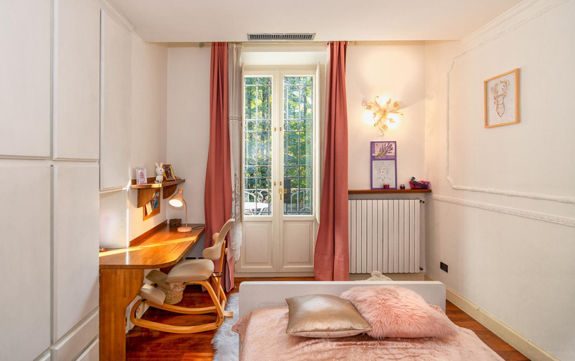 Bedroom, Villa Cecilia, Facing Lucca's City Walls, Lucca