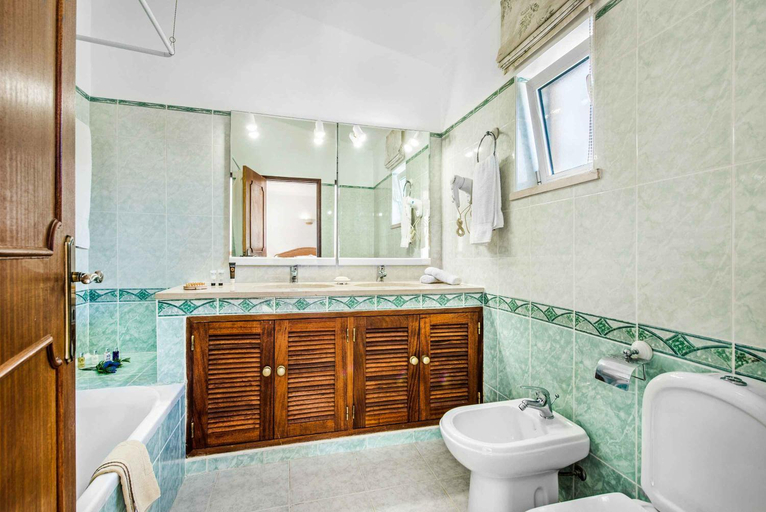 Bathroom 3, Villa Damara, Albufeira