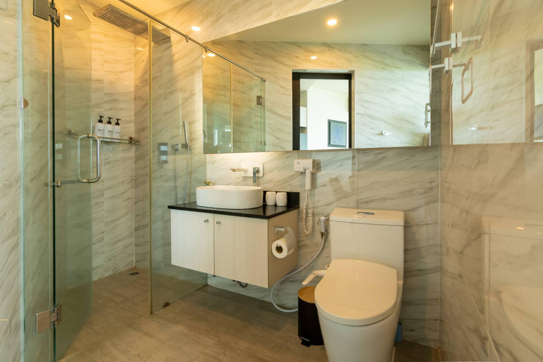 Bathroom 2, Luxury Panoramic Sea View 2 BR - Walking distance to Kamala Beach, Pulau Phuket