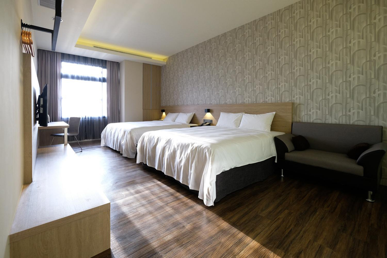 Bedroom 2, YU CHUN Hotel, Taichung