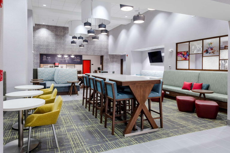Food & Drinks 4, Hampton Inn & Suites Avon Indianapolis, Hendricks
