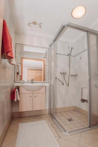Bathroom 3, Gasthof Haidbach, Zell am See