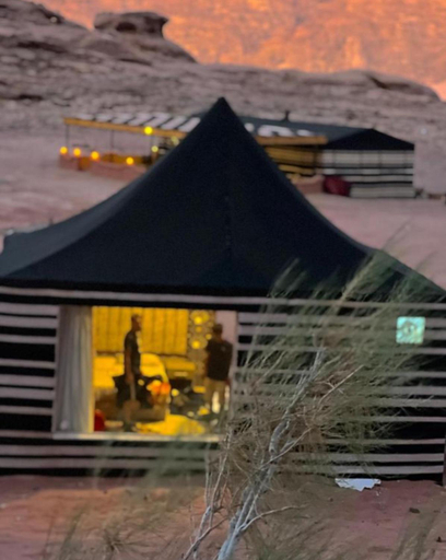 Others 5, RUM MARS BUBBLE lUXURY CAMP, Quaira