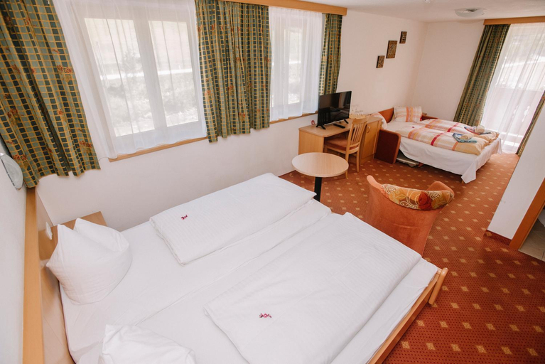 Bedroom 2, Gasthof Haidbach, Zell am See