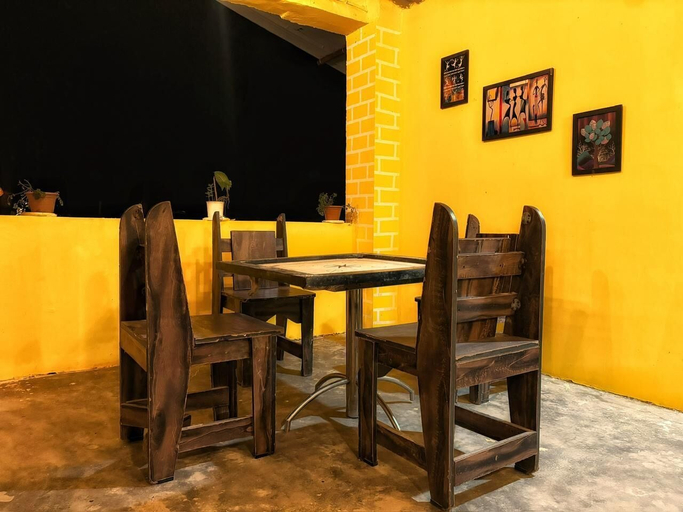 Living area 4, The Tigers Hill Retreat, Balaghat