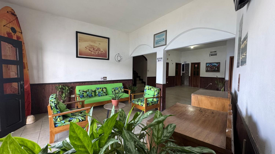 Others 4, La Posada De Don Jose, Flores
