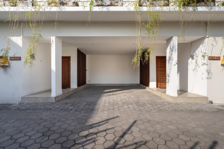 Others 3, Villa Canggu, Badung