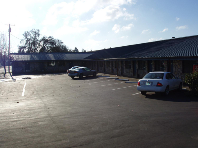 Public Area, Towne and Country Motel, Yamhill