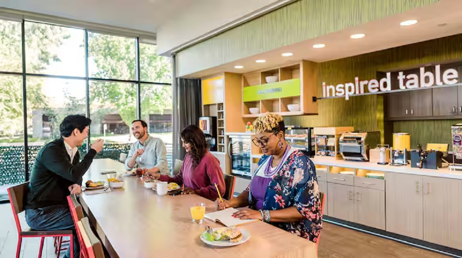 Food & Drinks, Home2 Suites By Hilton Thomasville, Thomas