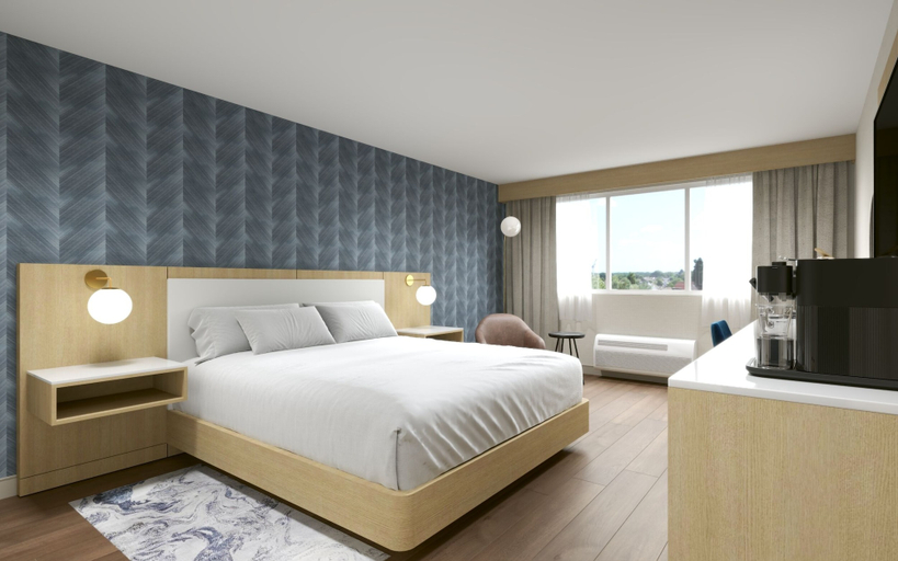 Bedroom 3, DoubleTree by Hilton Kelowna, Central Okanagan