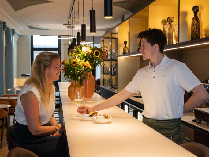 Food & Drinks 5, Maison Maastricht Centrum - Handwritten Collection, Maastricht
