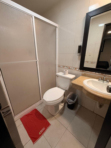 Bathroom 3, Hotel Ossi Inn, Matamoros