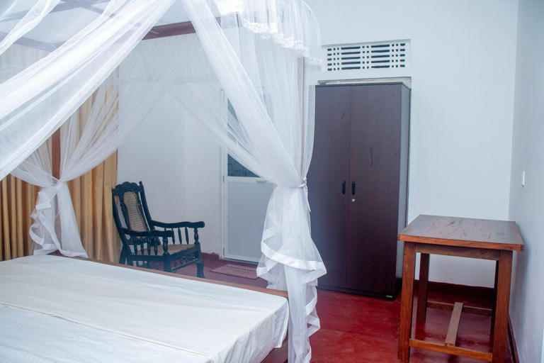 Bedroom 2, Red Araliya Villa Weligama, Weligama