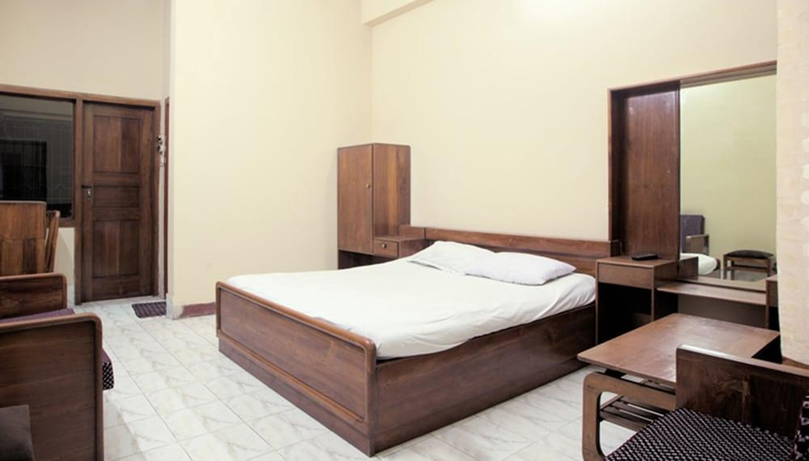 Bedroom 3, Hotel Sea Queen, Cox's Bazar