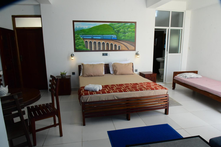 Bedroom 3, Hotel Happy Tuna, Hikkaduwa