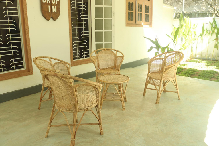 Others 5, The Drop In Surfhouse Madiha, Matara Four Gravets