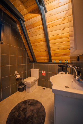 Bathroom 4, Sapanca Özfer Bungalov, Izmit