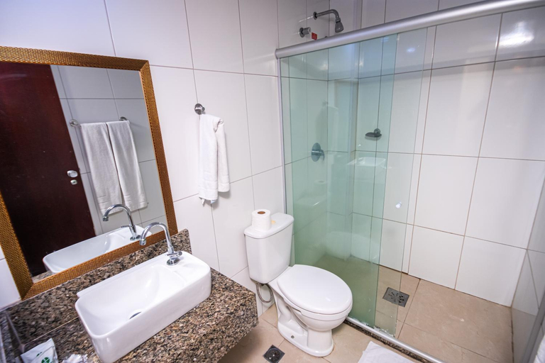 Bathroom 5, Hotel Dan INN Express Salvador By Nacional Inn, Salvador