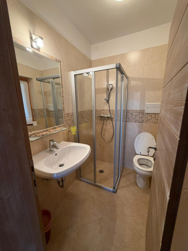 Bathroom 2, Rifugio Capanna Bill, Belluno
