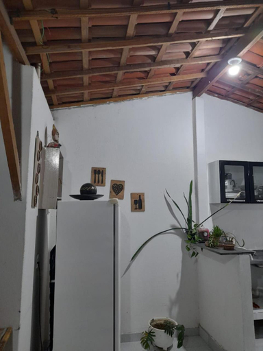 Others 5, Hospedaria Temporarte, Piranhas