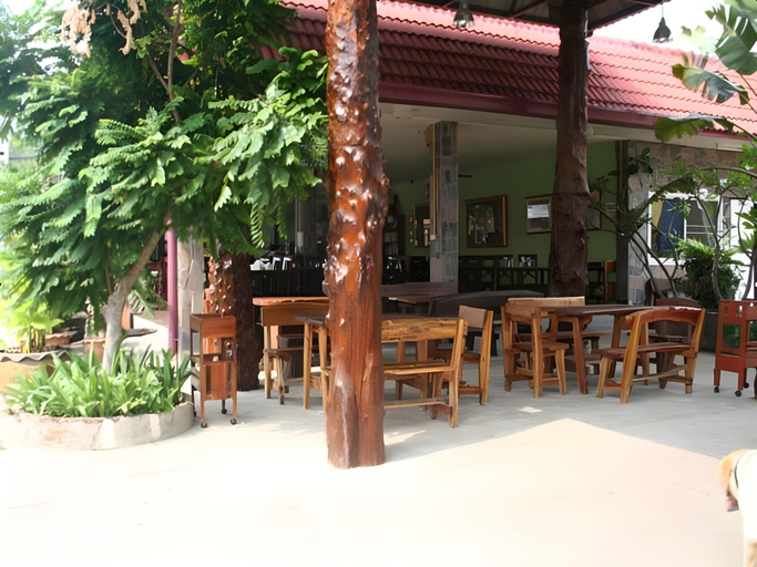 Food & Drinks 4, Market Motel, Aranyaprathet