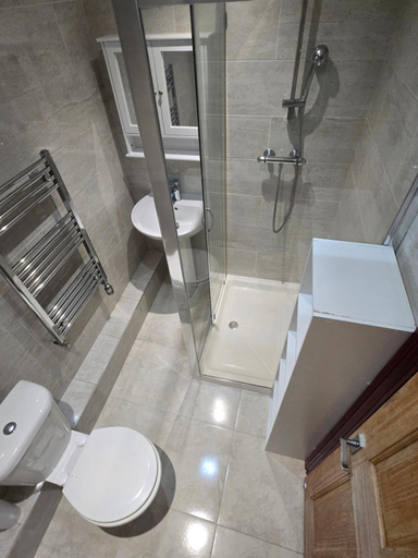 4, Stratford Guest House, London