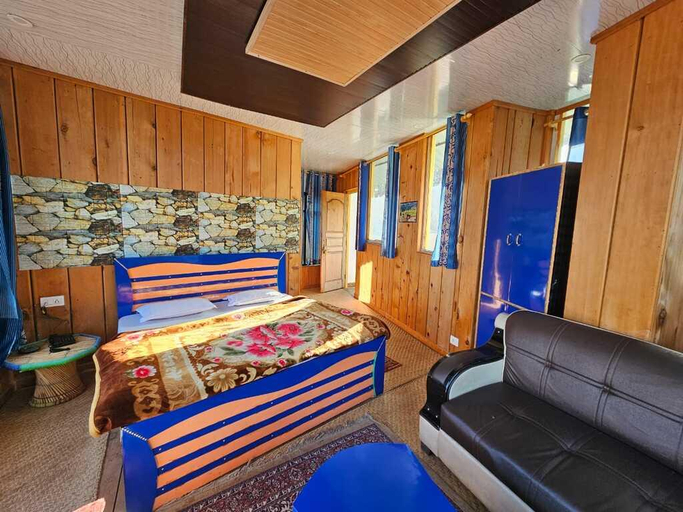 Others 5, Hotel Pandey Lodge, Pithoragarh