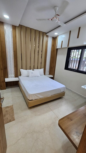 Room 4, Premium Hotel A Palace near Main Temple, Ujjain
