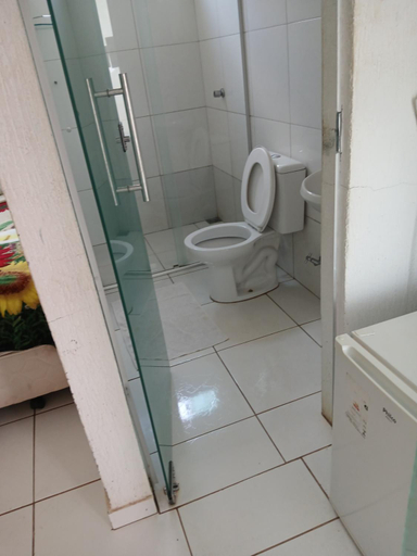 Bathroom 3, Hotel New, Formosa