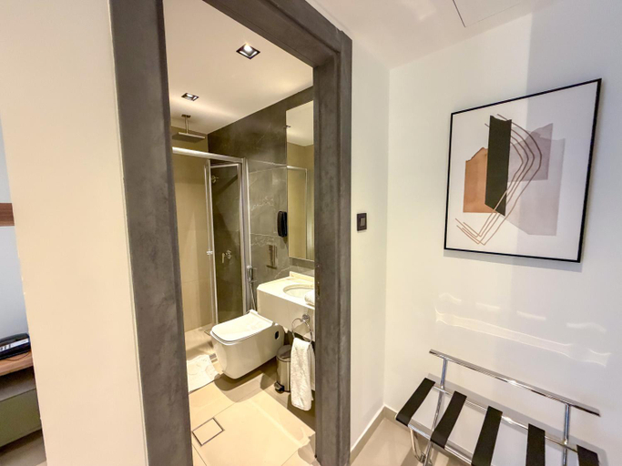 Bathroom 3, Coral Beach Hotel & Spa, Aqaba