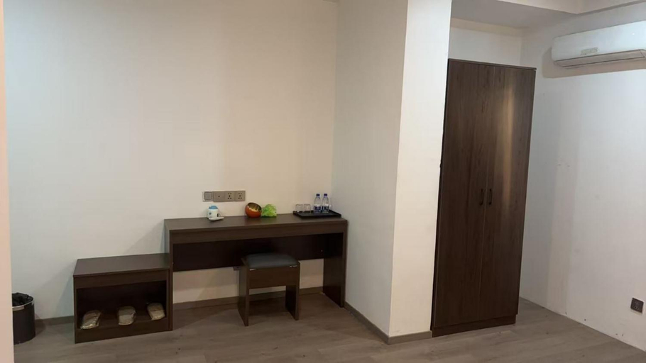 5, Residence Ivoire, Dakar