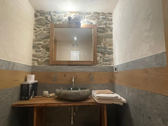Bathroom 4, Affittacamere L'Abri, Aosta
