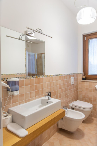 Bathroom, Country House Torrenera, Teramo