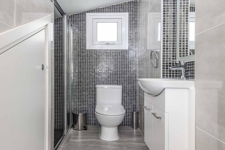 Bathroom 4, Green Bay Villa #14
