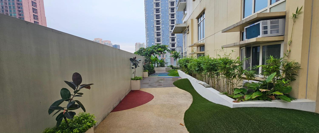 4, Makati Bliss Apartment - Cozy Urban Retreat, Makati City