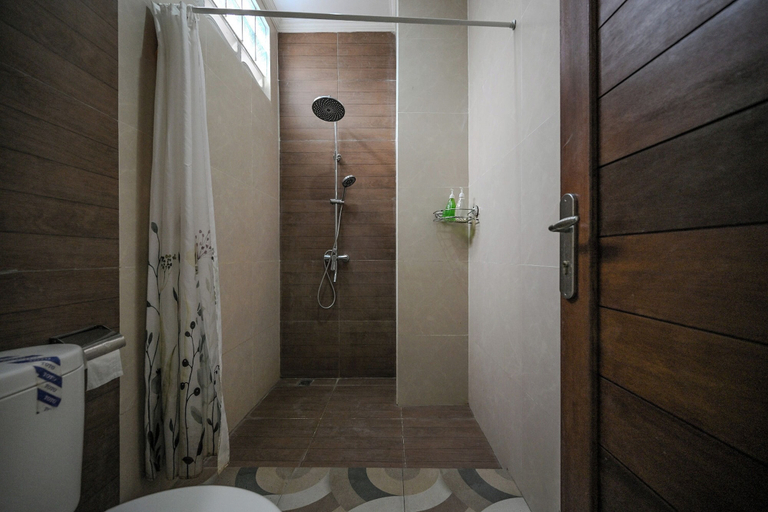 Bathroom 3, Rava Andong, Gianyar