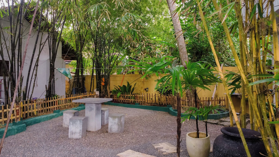 Front of property 3, Asanka Surf House & Restaurant with pool, Weligama