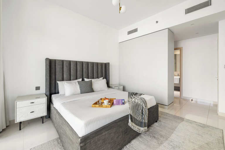 Room 5, 2BR Beachfront Retreat with Palm Views, Dubai