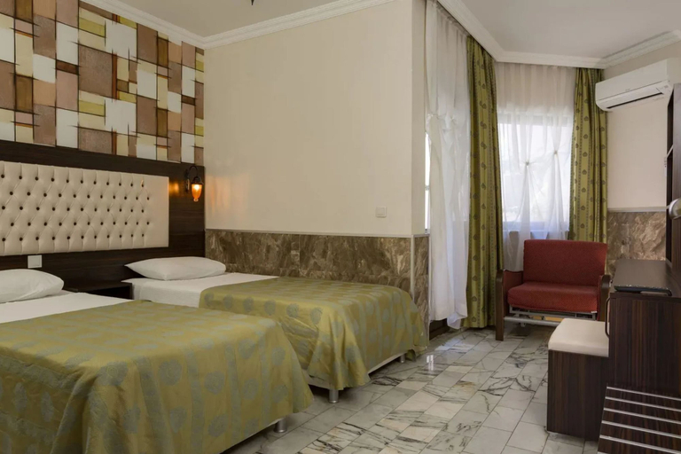 Bedroom 3, MG Club Akman Beach Hotel - All Inclusive, Kemer