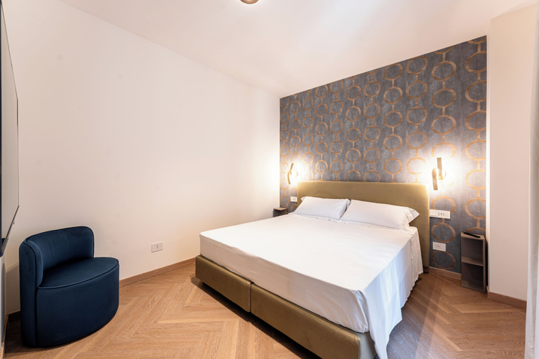 Room 3, Palazzo Le Giare Luxury Apartments, Bari