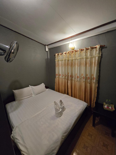 Bedroom 4, Saphaothong Guesthouse, Vangvieng