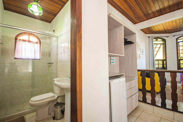 Bathroom 4, Pousada Chalé Suiço, Parati