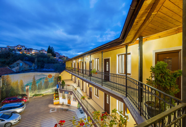 Exterior & Views 2, Long Street Hotel, Brasov
