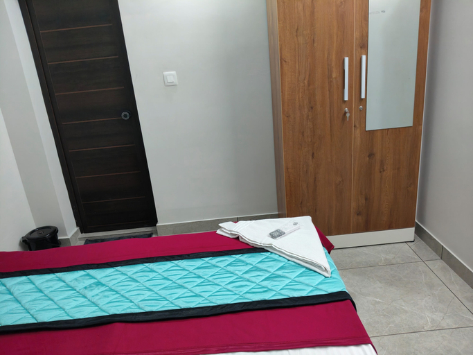 Room 5, ElShium Homes, Ernakulam