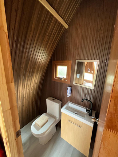 Bathroom 4, Morrena Lodge, Última Esperanza
