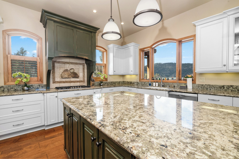 Private kitchen 5, Boulder Cove Lakefront Estate, San Bernardino